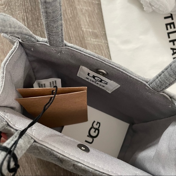 Telfar fleece small bag ( open to trade different colors!!) - Picture 3 of 5